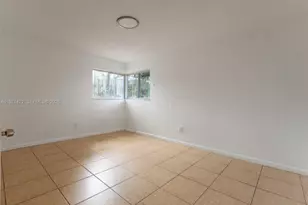 1301 NE 153rd St, North Miami Beach, FL 33162 - Photo 13