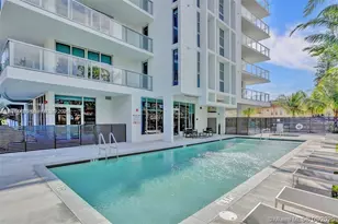 13800 Highland Dr, North Miami Beach, FL 33181 - Photo 13