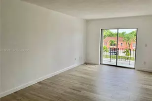 380 E 35th St, Hialeah, FL 33013 - Photo 7