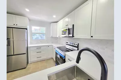 108 Royal Park Dr #2H, Oakland Park, FL 33309 - Photo 11