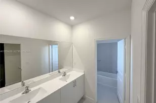 14804 SW 162nd St, Miami, FL 33187 - Photo 15