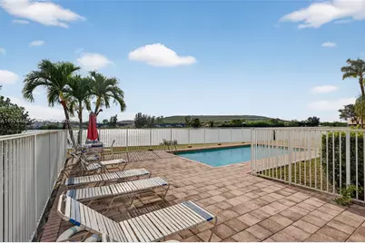 4401 Crystal Lake Dr #101, Deerfield Beach, FL 33064 - Photo 23