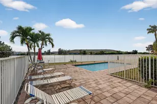 4401 Crystal Lake Dr, Deerfield Beach, FL 33064 - Photo 23