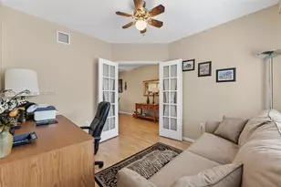 4401 Crystal Lake Dr, Deerfield Beach, FL 33064 - Photo 9