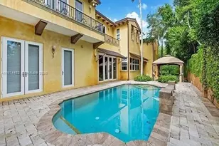 3733 Solana Rd, Miami, FL 33133 - Photo 5