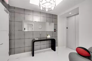 851 NE 1st Ave, Miami, FL 33132 - Photo 21