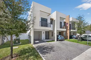 5467 W Oak Wy, Dania Beach, FL 33314 - Photo 3