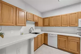 231 NE 28th Ave Unit 103, Ocala, FL 34470 - Photo 7