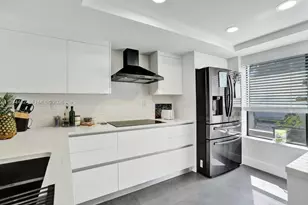 2723 NE 164th St, North Miami Beach, FL 33160 - Photo 3