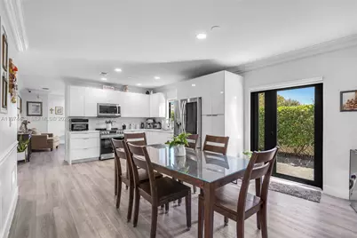 42 W 44th St, Hialeah, FL 33012 - Photo 7