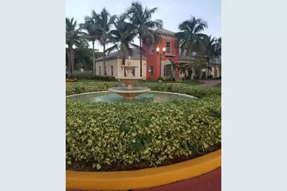 8373 Lake Dr #208, Doral, FL 33166 - Photo 17