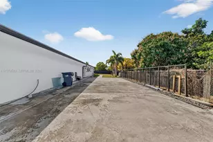 16405 SW 228th St, Miami, FL 33170 - Photo 71