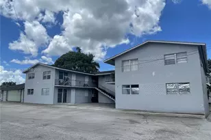 332 SW 3rd St, Belle Glade, FL 33430 - Photo 9