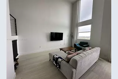 1 Glen Royal Pkwy #1613, Miami, FL 33125 - Photo 9