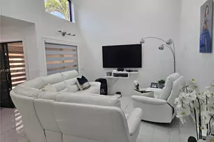 17914 NW 66th Ct Cir, Hialeah, FL 33015 - Photo 7