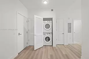 101 Diplomat Pkwy, Hallandale Beach, FL 33009 - Photo 13