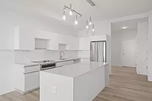 101 Diplomat Pkwy, Hallandale Beach, FL 33009 - Photo 11