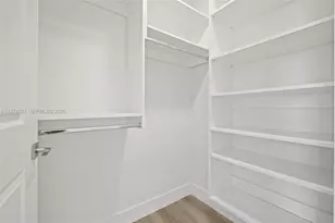 101 Diplomat Pkwy, Hallandale Beach, FL 33009 - Photo 19