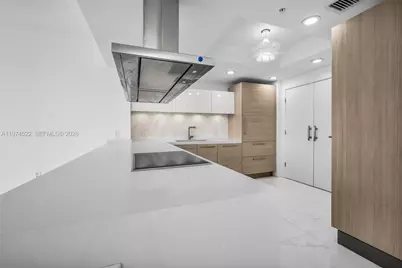 17111 Biscayne Blvd #411, North Miami Beach, FL 33160 - Photo 17