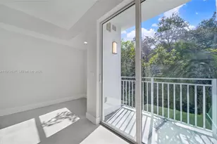1536 NW 15th Ave, Miami, FL 33125 - Photo 3