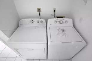 7891 W 29th Way, Hialeah, FL 33018 - Photo 9