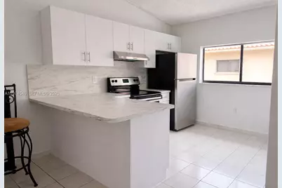 7891 W 29th Way #202, Hialeah, FL 33018 - Photo 7