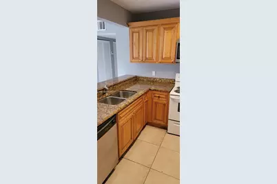 1562 Lake Crystal Dr #C, West Palm Beach, FL 33411 - Photo 17