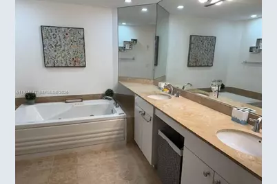 4779 Collins Ave #3504, Miami Beach, FL 33140 - Photo 13