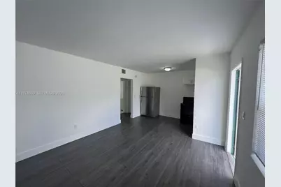 2150 NW 24th St, Miami, FL 33142 - Photo 11