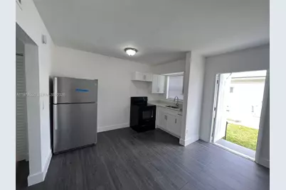 2150 NW 24th St, Miami, FL 33142 - Photo 13