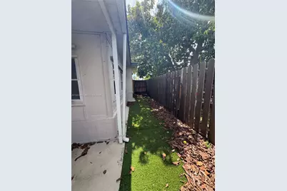 6868 NW 28th St, Sunrise, FL 33313 - Photo 17