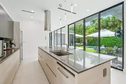 1845 NE 124th St, North Miami, FL 33181 - Photo 11