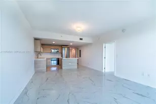 16385 Biscayne Blvd, North Miami Beach, FL 33160 - Photo 19