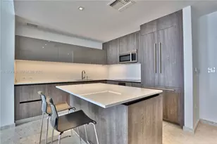 88 SW 7th St, Miami, FL 33130 - Photo 3