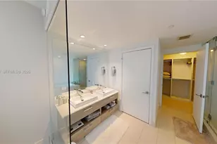 650 NE 32nd St, Miami, FL 33137 - Photo 21