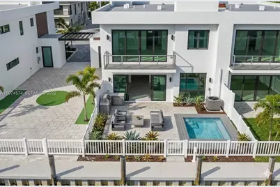 4638 SW 32nd Ave #D2, Dania Beach, FL 33312 - Photo 3
