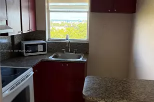 1801 S Treasure Dr, North Bay Village, FL 33141 - Photo 37