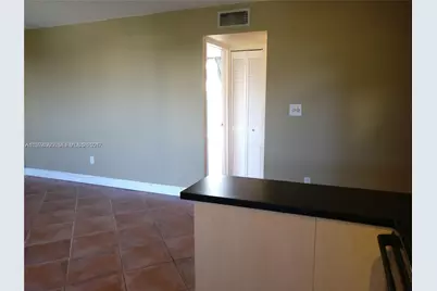 1801 S Treasure Dr #502, North Bay Village, FL 33141 - Photo 5