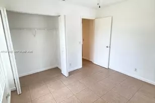 207 Lake Pointe Dr, Oakland Park, FL 33309 - Photo 9