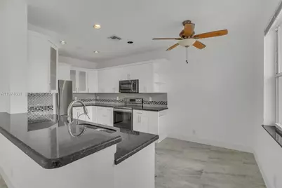 659 Vista Meadows Dr, Weston, FL 33327 - Photo 15