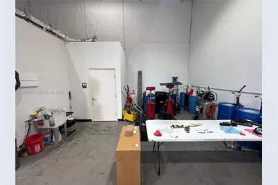 3136 John P Curci Dr, Hallandale Beach, FL 33009 - Photo 5