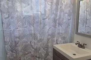 8430 Harding Ave, Miami Beach, FL 33141 - Photo 31