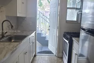 8430 Harding Ave, Miami Beach, FL 33141 - Photo 23