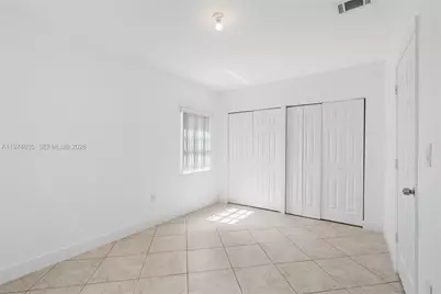 1381 W 63rd St, Hialeah, FL 33012 - Photo 33