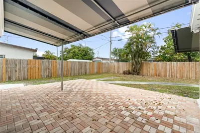 1381 W 63rd St, Hialeah, FL 33012 - Photo 51