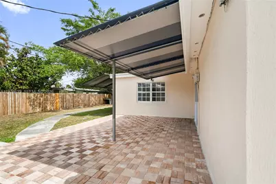 1381 W 63rd St, Hialeah, FL 33012 - Photo 57