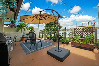 6225 NW 190th Ter, Hialeah, FL 33015 - Photo 21