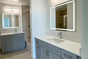 1900 N Bayshore Dr, Miami, FL 33132 - Photo 37