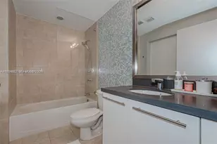 90 SW 3rd St, Miami, FL 33130 - Photo 15