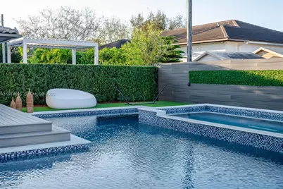 10181 NW 27th St, Doral, FL 33172 - Photo 75